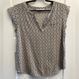 Ava Christine cap sleeve cream navy print top Size Medium